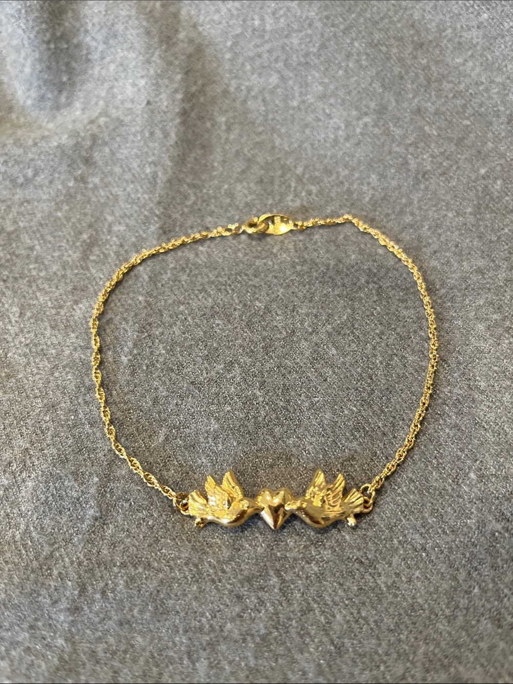 Avon Enchanted Lovebirds Anklet